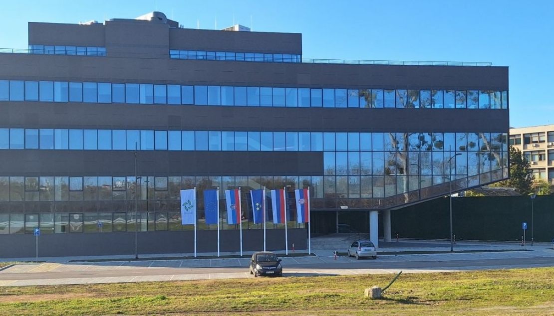 МУДРЕ МИСЛИ КРАТКОГ ДОМЕТА!