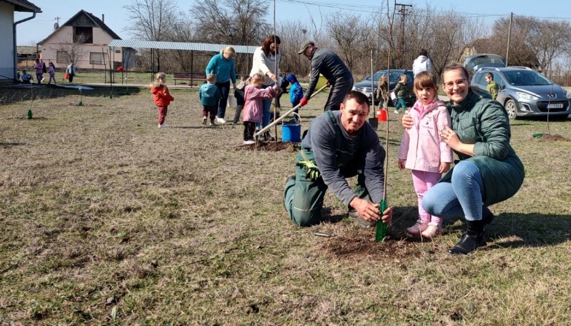 Садња за зелену будућност најмлађих